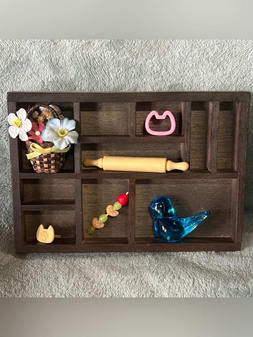 Trinket Shelf Dark Brown Wooden Wall Display Trinket Shelf for Miniature Trinket